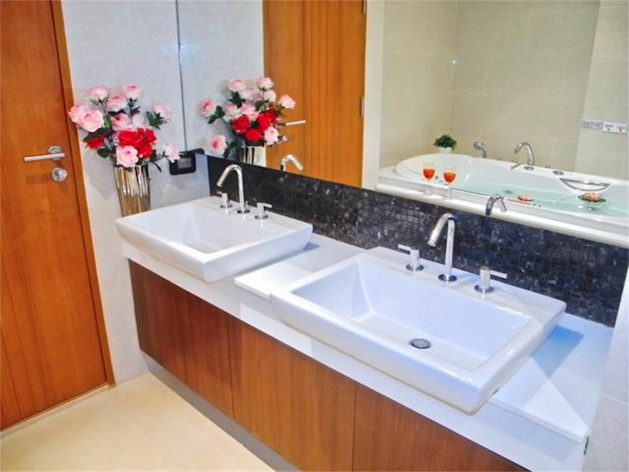 The Privilege Residence : 1 Bedroom Apartment In Patong 외부 사진